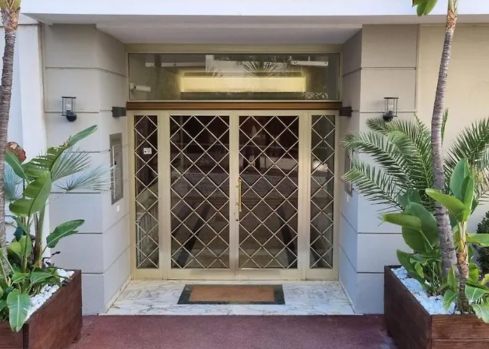 Sablettes Sea View شقة مينتون