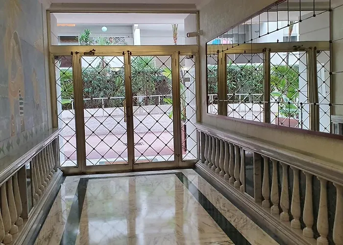 Sablettes Sea View شقة مينتون