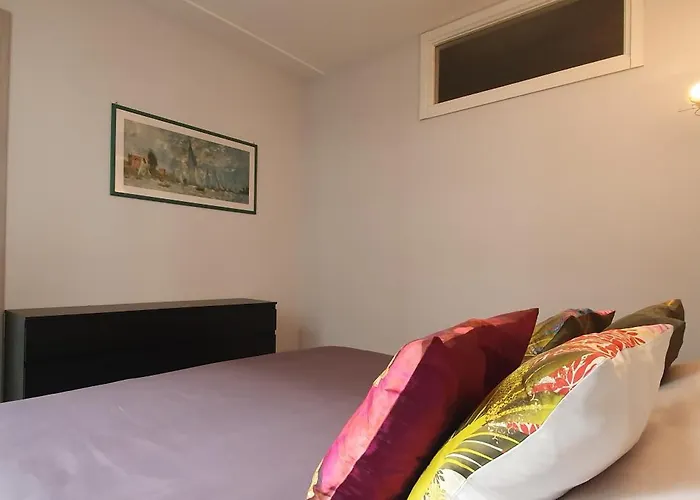 شقة Sablettes Sea View مينتون