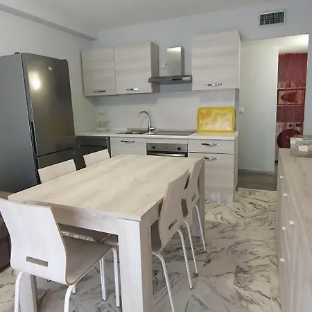 Sablettes Sea View Apartment