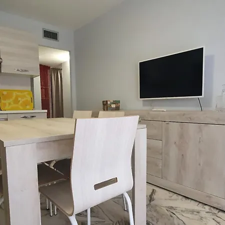 Sablettes Sea View Apartment