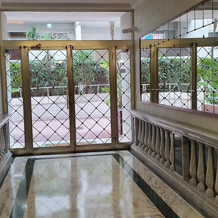 Sablettes Sea View דירה מנטון