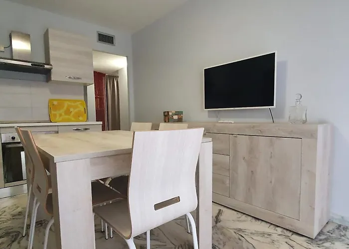 Sablettes Sea View 아파트