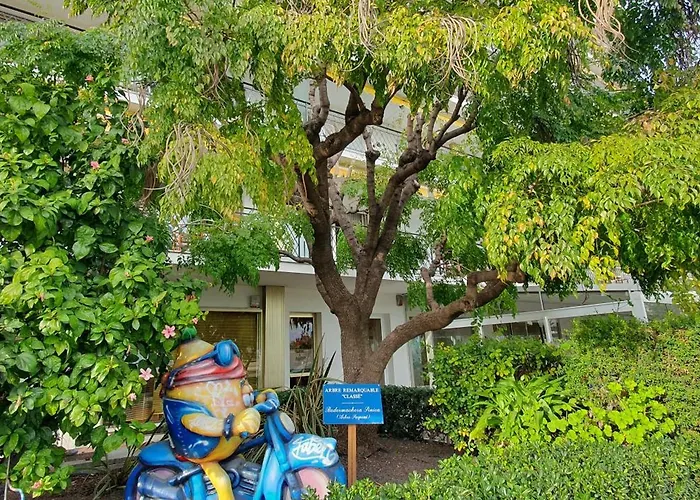 Sablettes Sea View Apartment